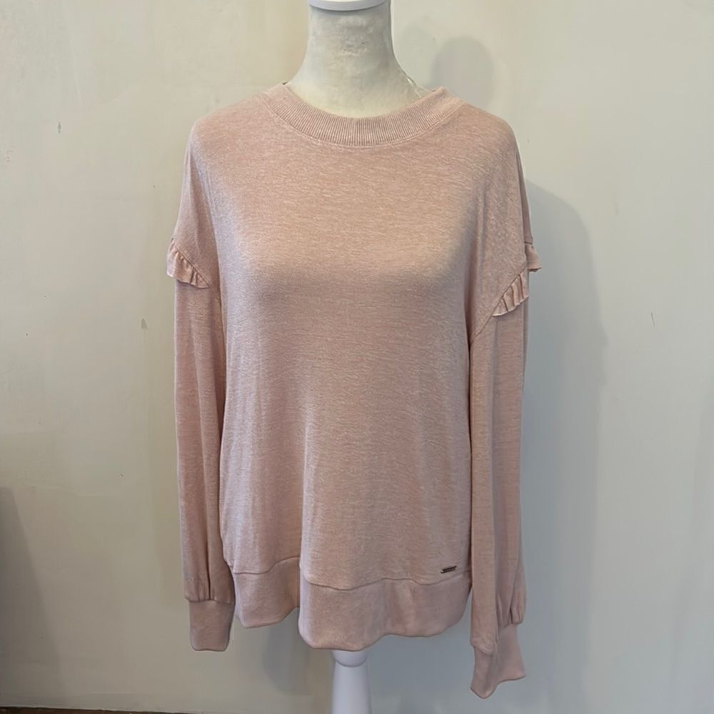 T Tahari pale pink long sleeve crewneck sweater with ruffle Size L